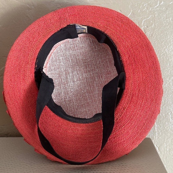 UNIQUE 1940s\' SALMON COLOR FABRIC TILT HAT WITH RUFFLES & BLACK VEILING  ON BRIM